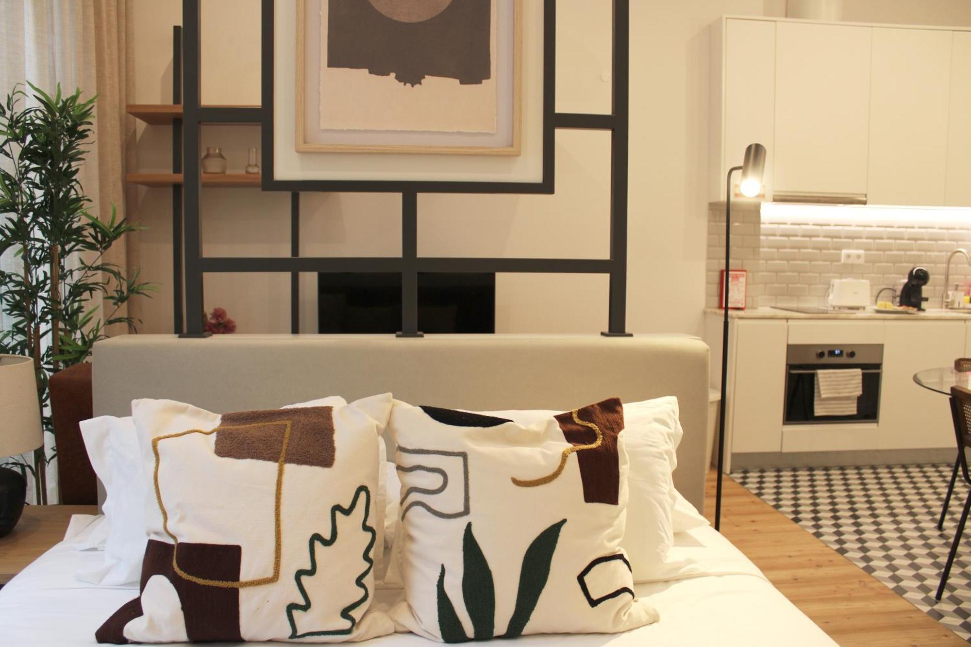 Modern Flat Near Trindade By Lovelystay Porto Exterior photo